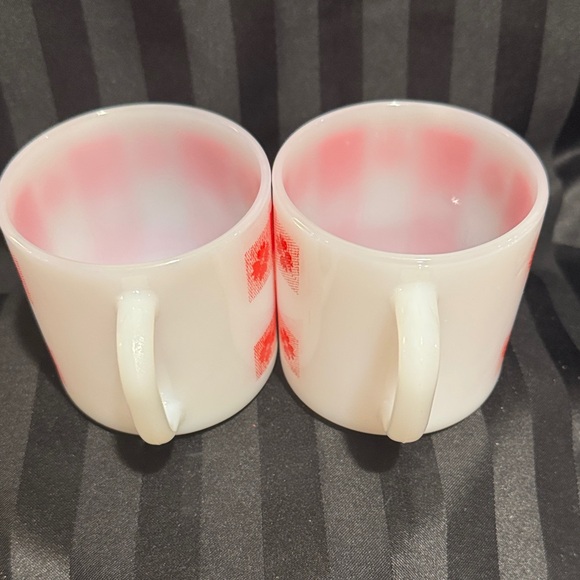 Vintage Federal Milk Glass Mugs in Red and White Gingham with Small Flowers - Picture 14 of 16